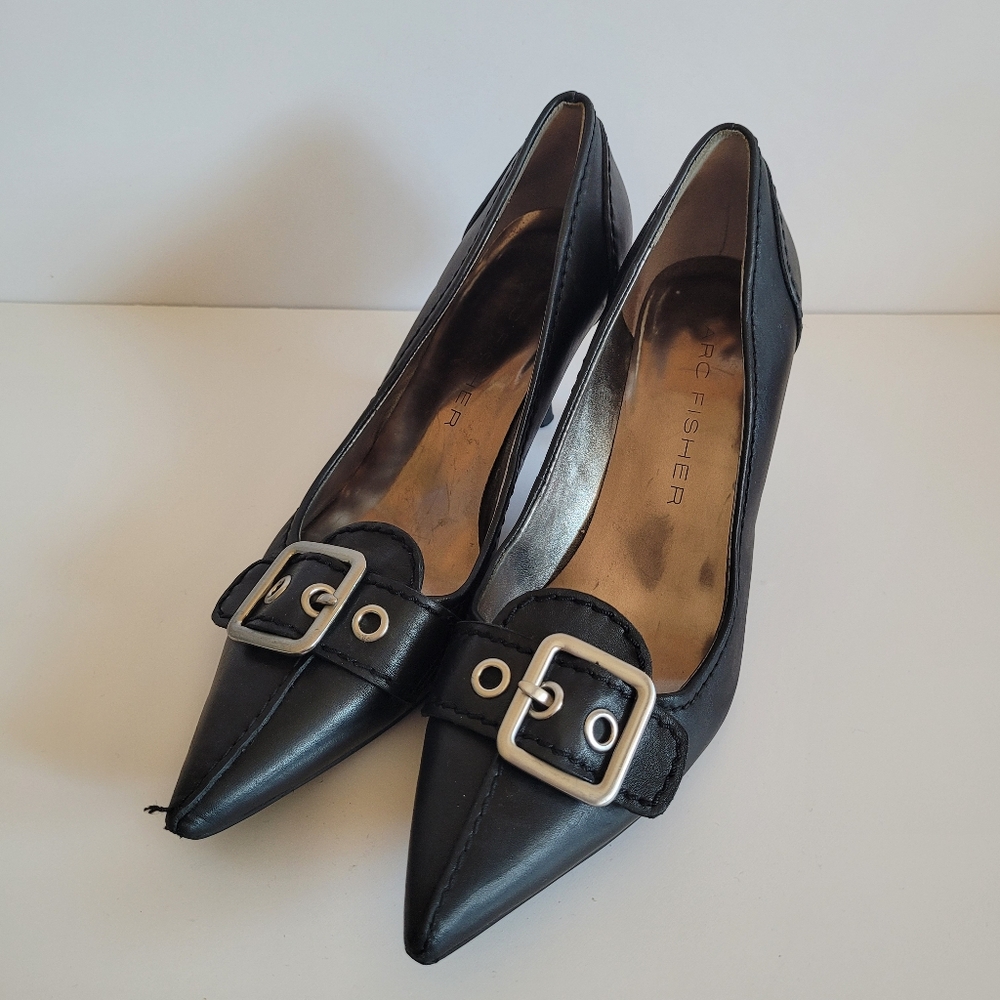 Marc Fisher Black Genuine Leather Big Buckle Pumps Heels size 8 Women
